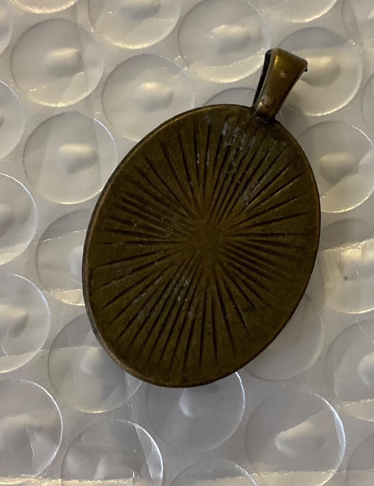 Oval Heat Changing Pendant (see video!!)
