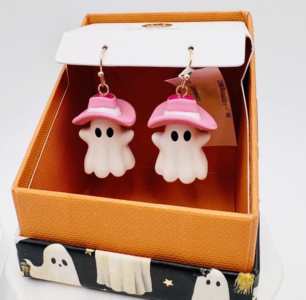 🧡🖤NIB True to Form Pink Cowboy Hat Ghost Themed Earrings