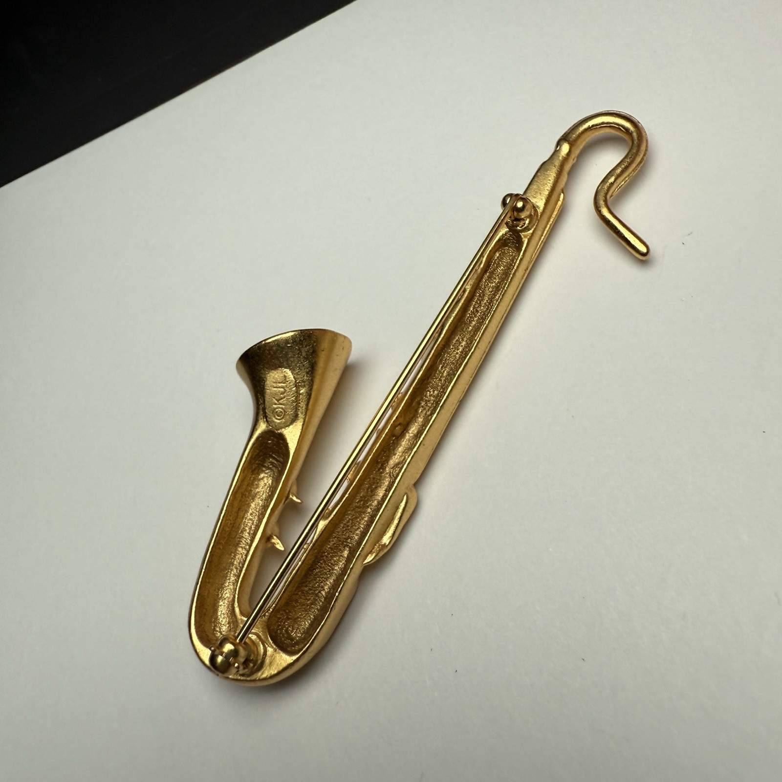 Signed KJL Gold Tone Saxophone Musical Instrument Brooch Pin Kenneth Jay Lane