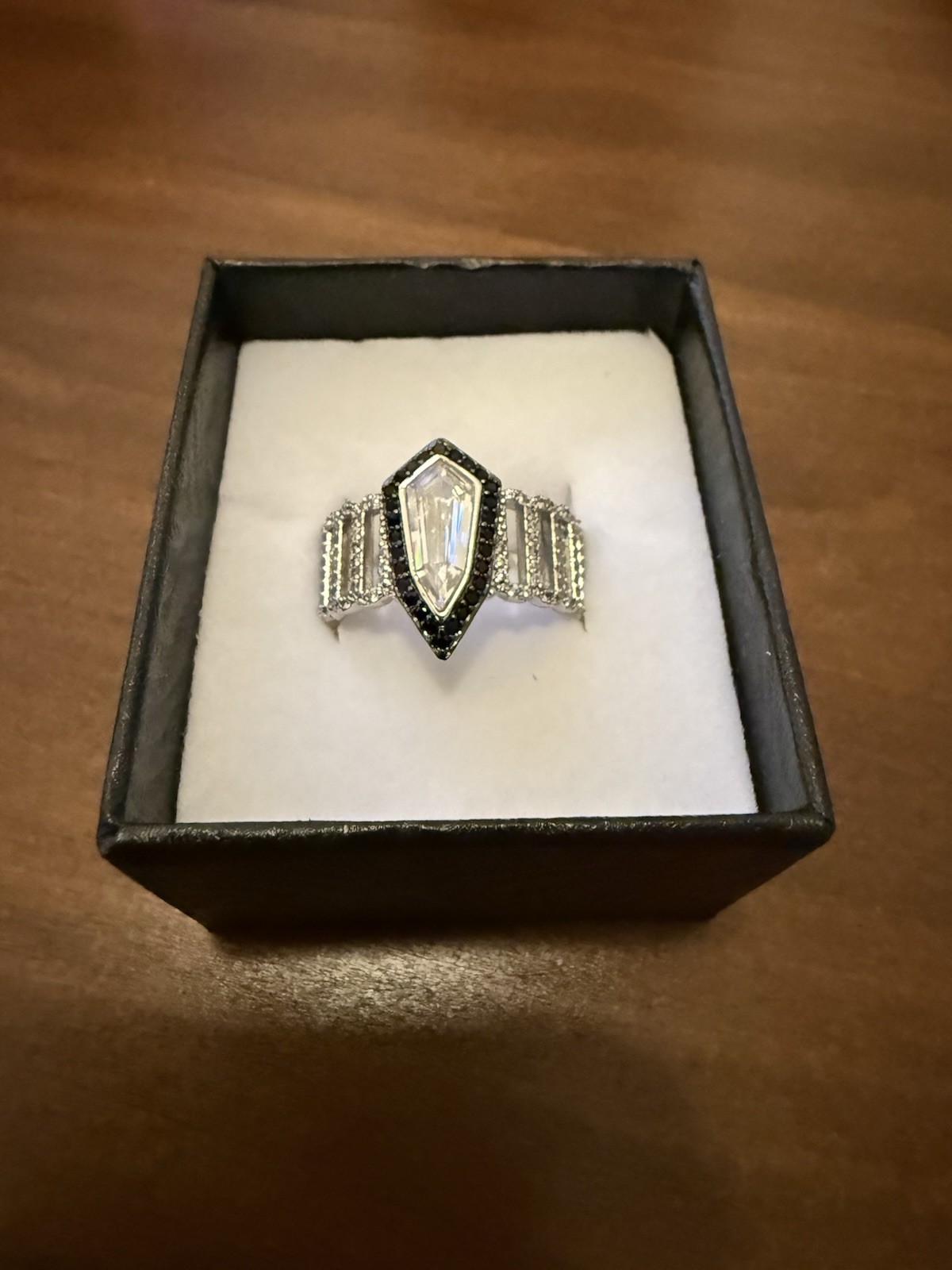 Bomb Party – Untamed Ring “Velvet Ambush” Size 9 – Rhodium Hematite Plating