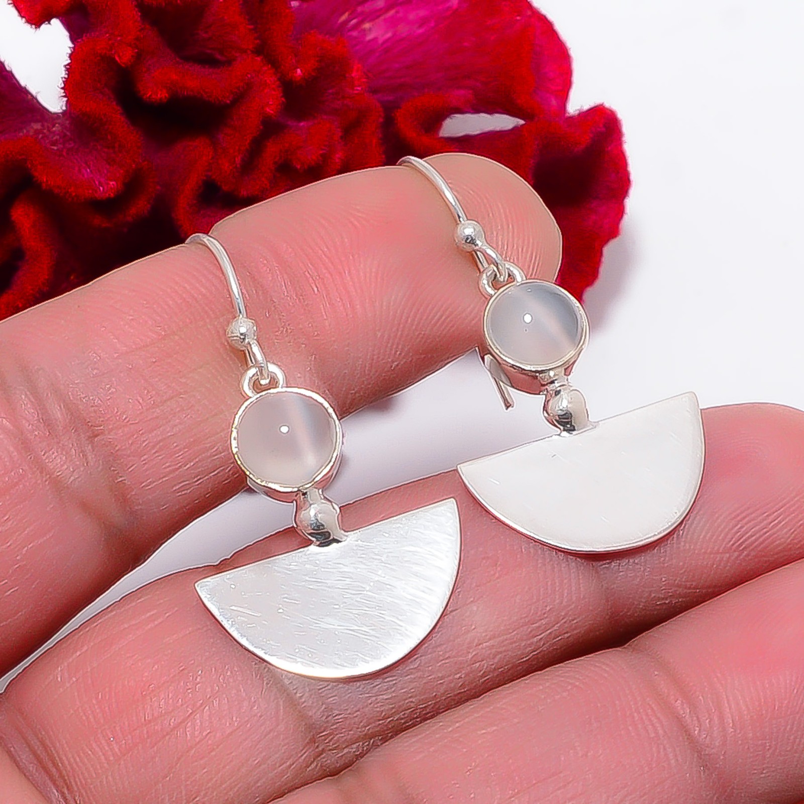 Moonstone – Sri Lanka 925 Sterling Silver Earring 1.56″ E95945