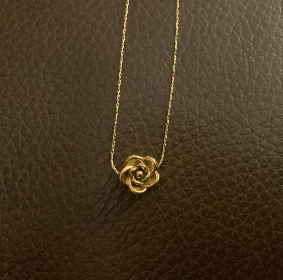 Anthropologie Flower Rose Necklace Gold Boho Floral Cottagecore Pendant VTG