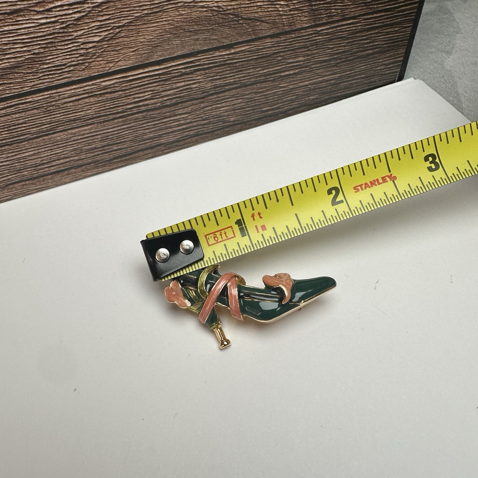 Kenneth Jay Lane KJL Green Enamel High Heel Shoe Brooch Pin