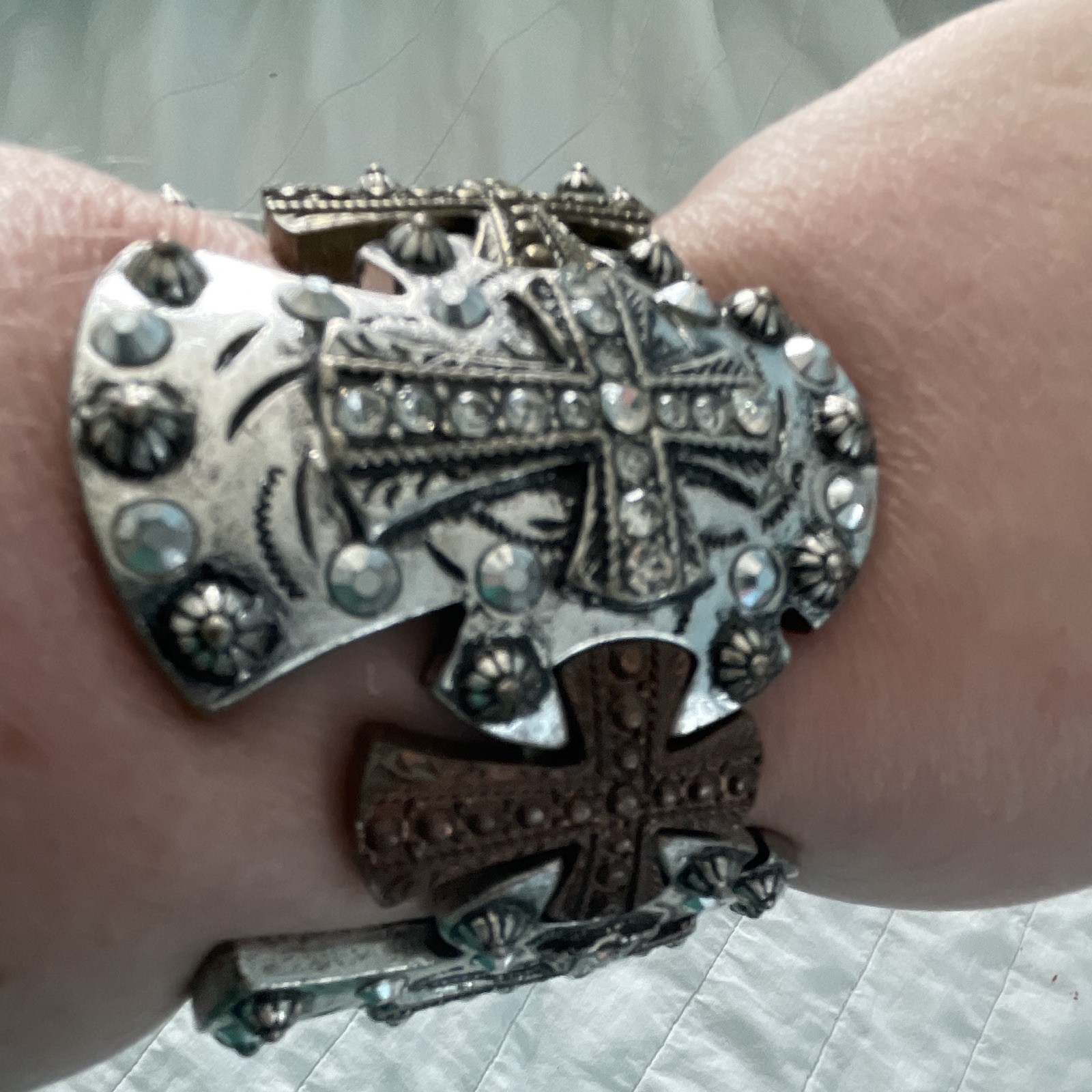Silver Tone Cross Cuff Bracelet Rhinestone Stretch Slip-On Rodeo Punchy Cowgirl
