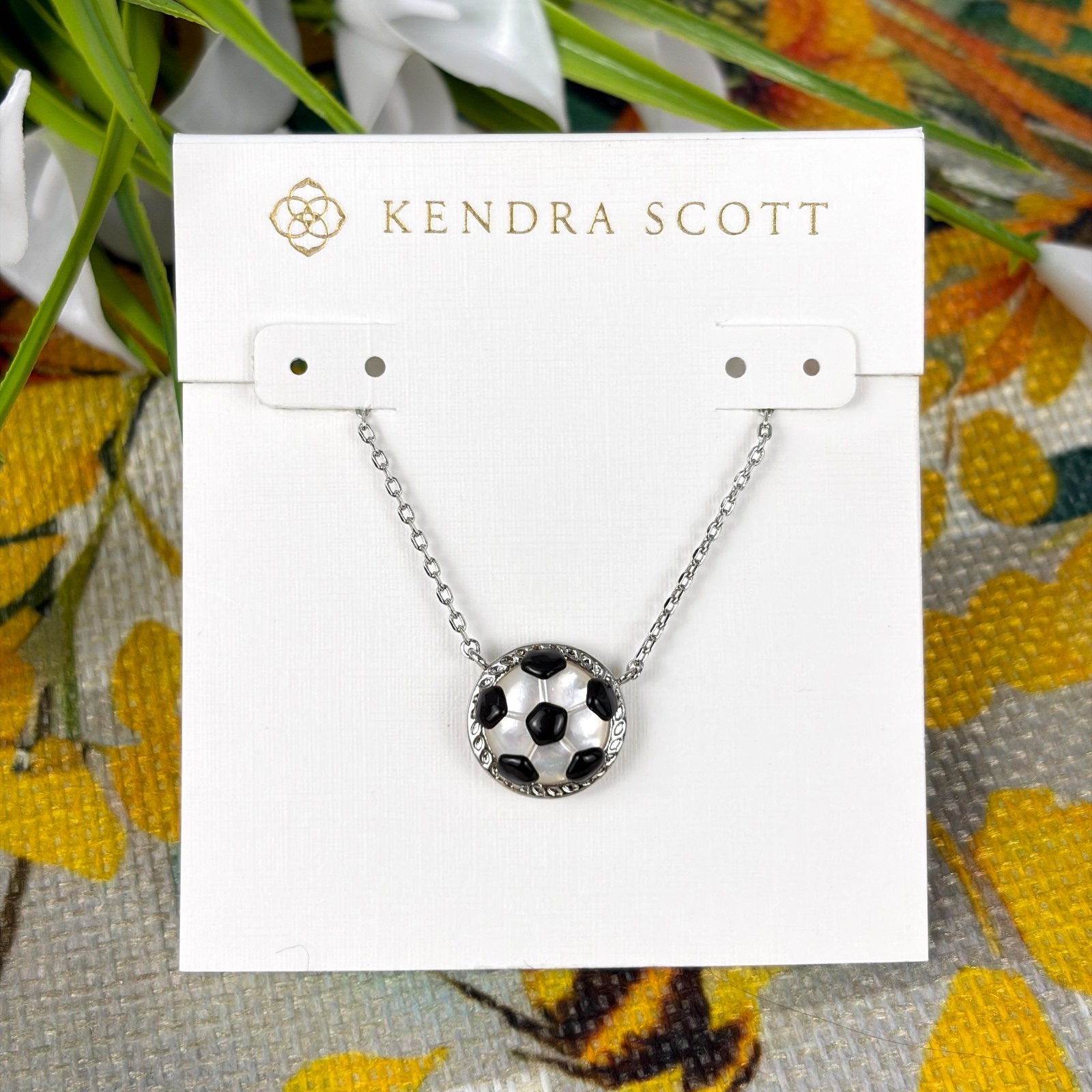 Kendra Scott Soccer Silver Short Pendant Necklace In ivory Mother of Pearl⚽️