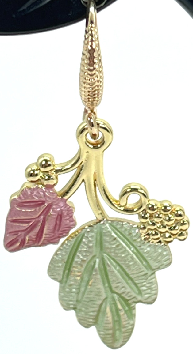 Necklace/Earrings Gold Tone Pink I& Green Engraved Leaf Design. Chain 16″ + 2″.