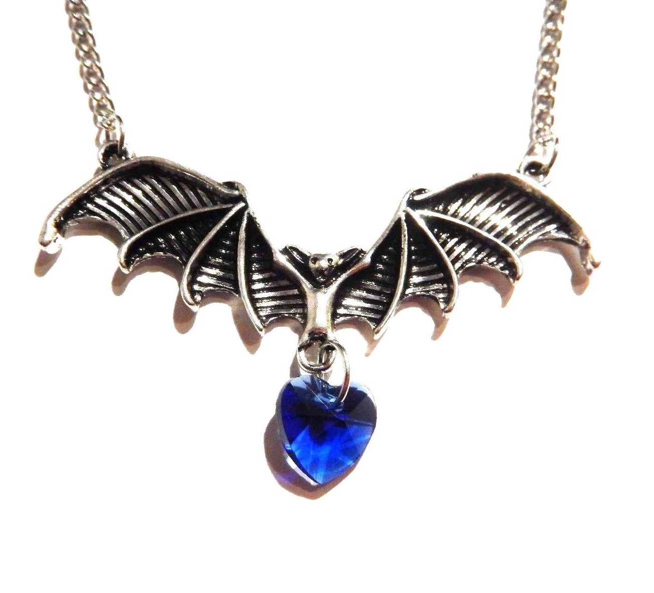 SILVER TONE VAMPIRE BAT heart bib pendant necklace Halloween Valentine U4