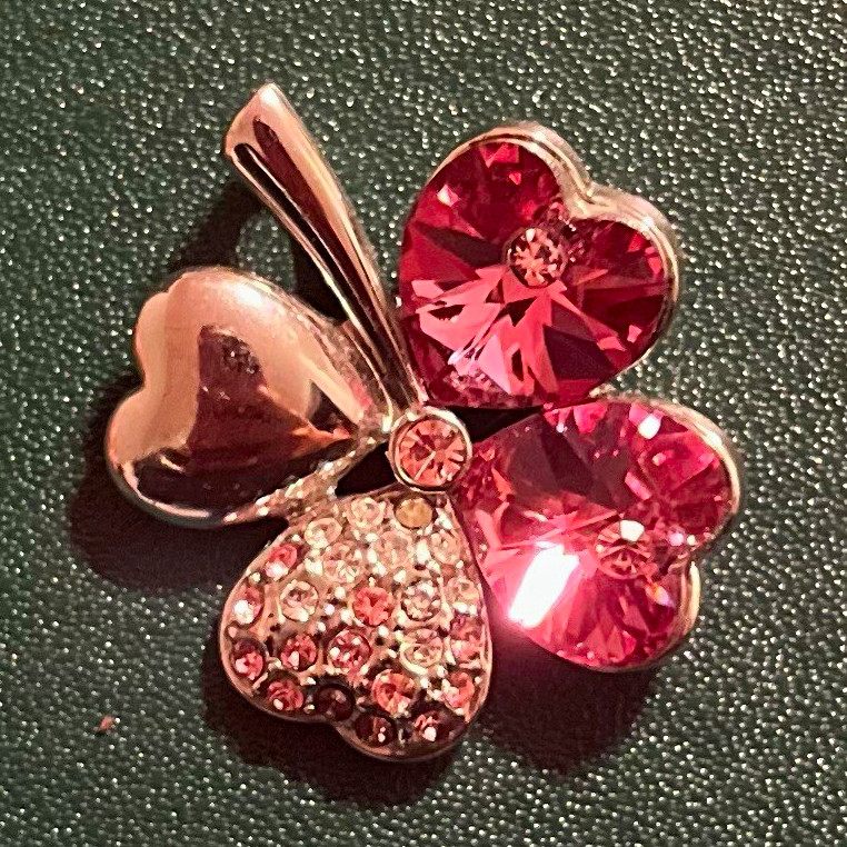 Pink Rhinestone pendant, Silver-Tone Metal Luck Theme Heart Stones silver