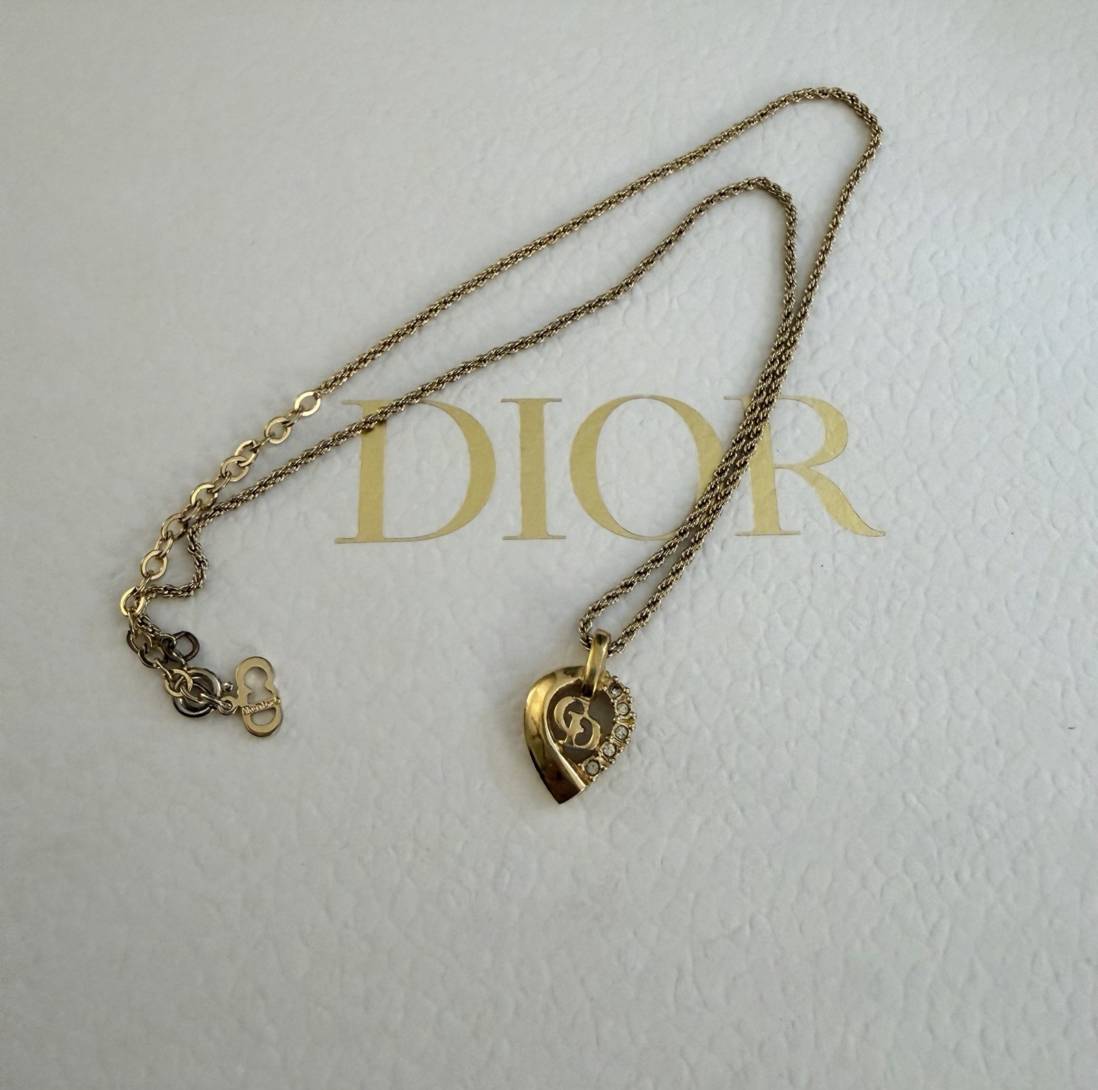 [Authentic] Dior Gold Heart Logo Pendant Chain Necklace Lobster Clasp, 17.7in
