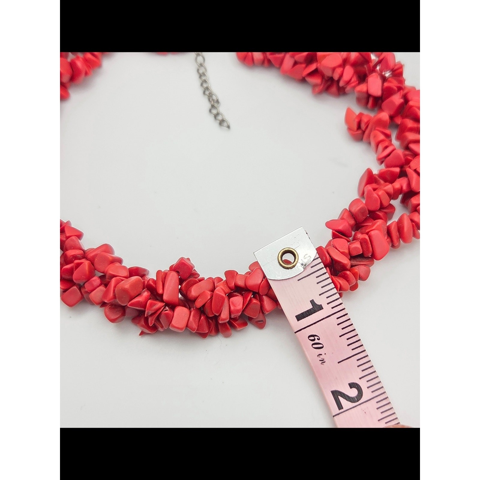 Red Natural Stone Chip Bead Twisted Necklace