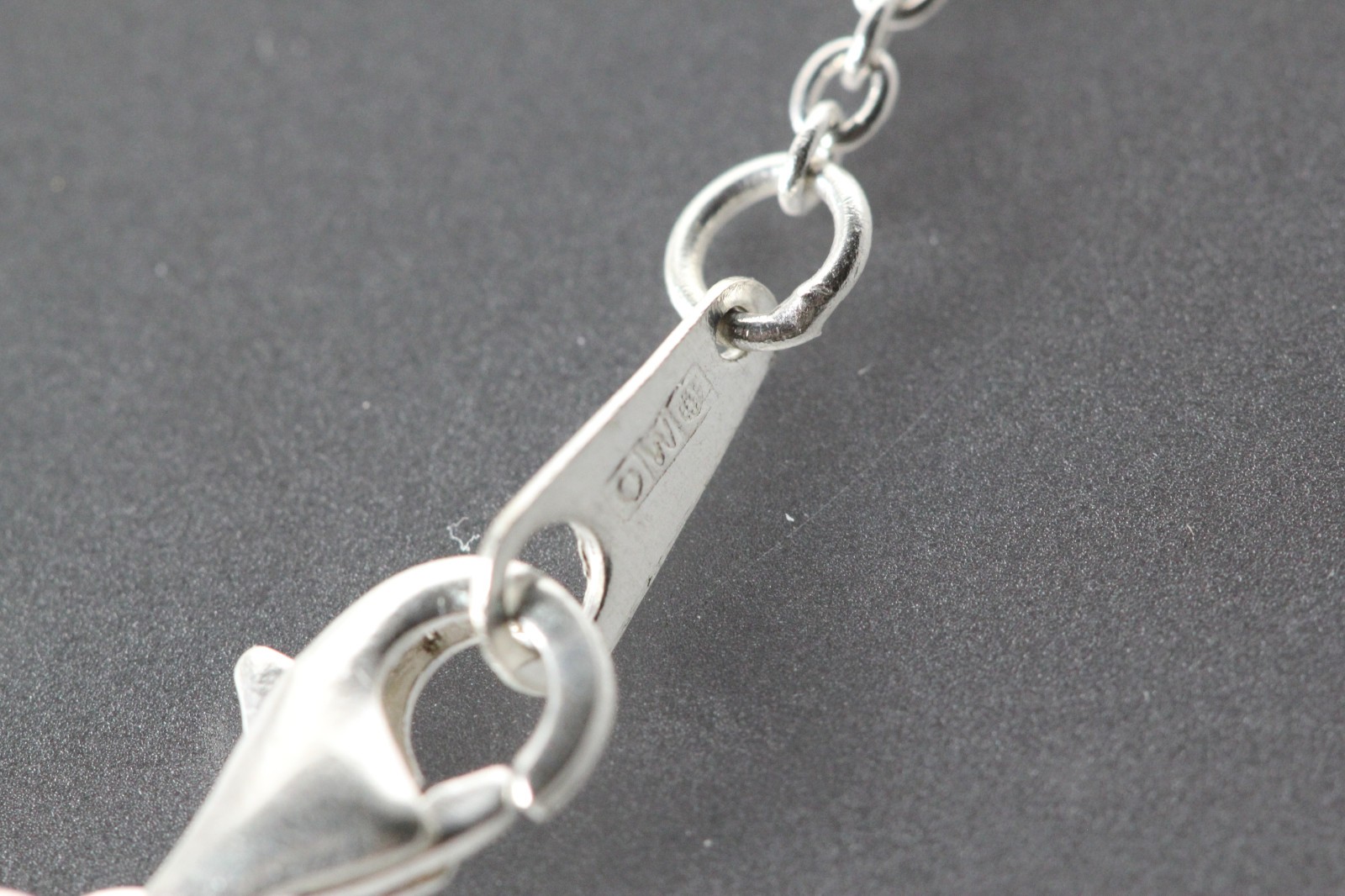 Sterling Silver 925 Round Disk Pendant 18″ Chain Necklace 7.3 Grams (NEC5943)