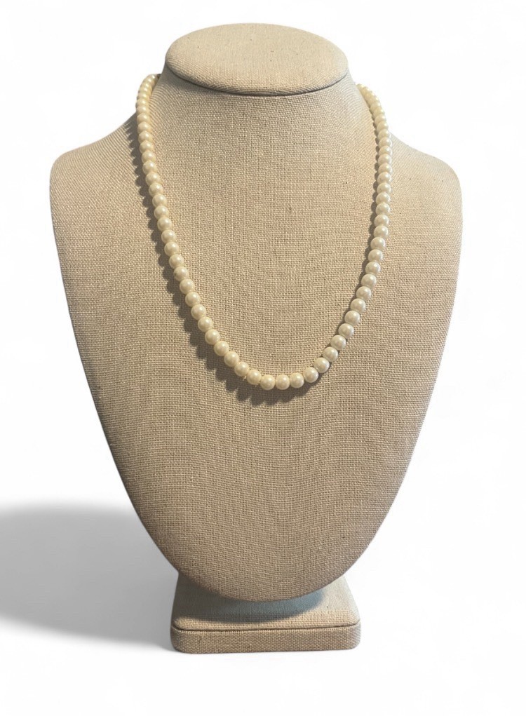 Cream Faux Pearl Beaded Necklace – Gold-Tone Adjustable Extender Chain