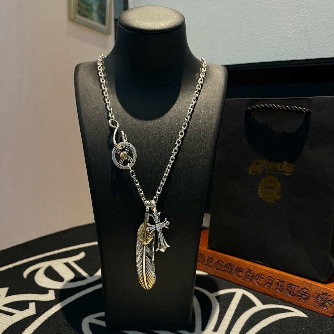 Goro’s Vintage Silver Eagle Feather & Cross Pendant Unisex Necklace