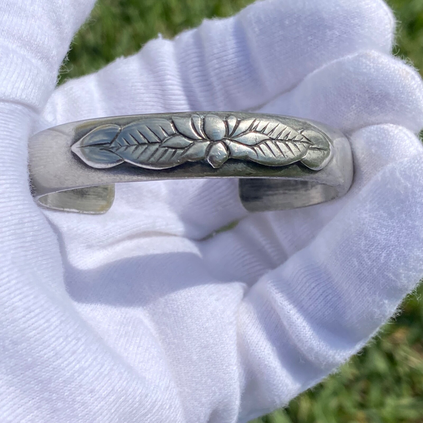 Laurel Burch Floral Cuff Bracelet Looks Like Pewter
