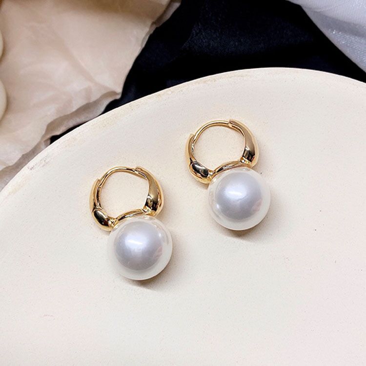 Fashion Woman Elegant Gold plated Pearl Earrings Clip Dangle Drop Hoop Huggie