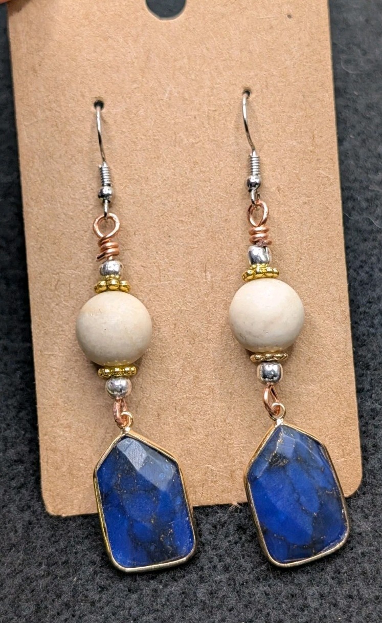 Women’s Artisan Stylish Boho Mixed Beaded Drop Dangly Hook Earrings 💙🤍🤎