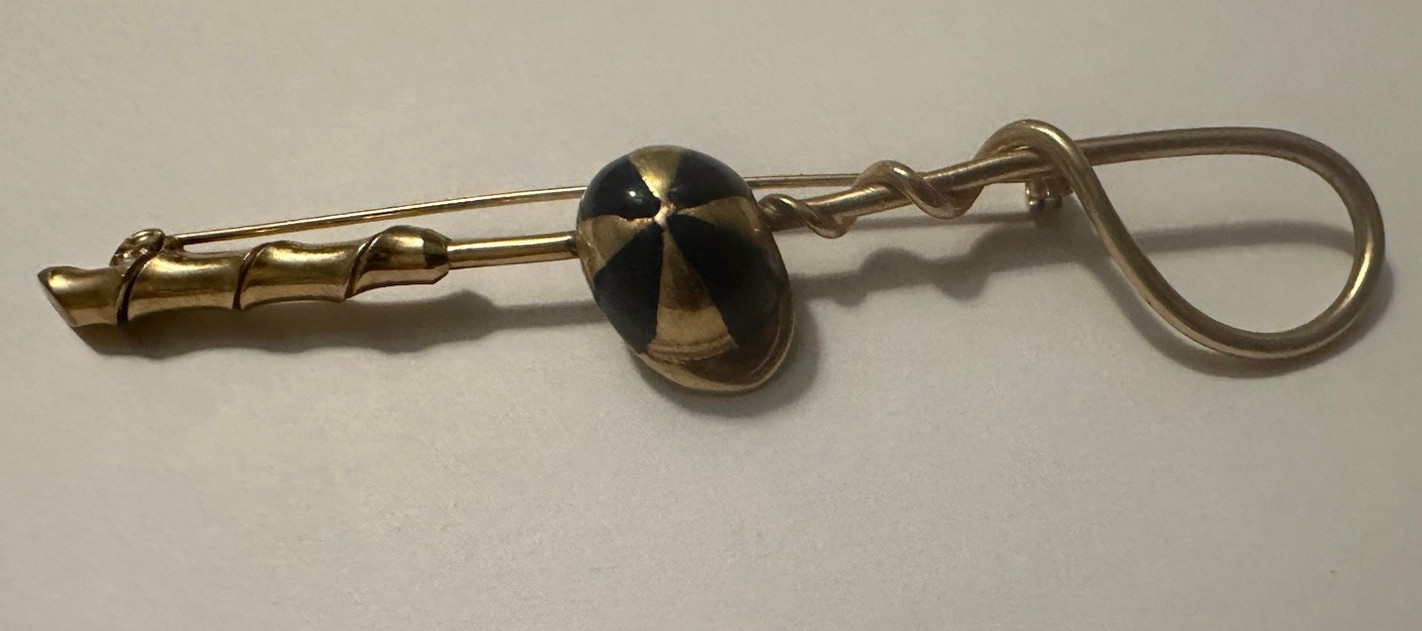 Vintage sports loop horse whip brooch gold tone signed Cascio