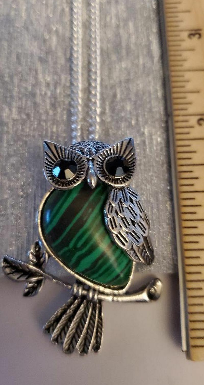 MAN-MADE MALACHITE TIBETAN SILVER OWL CHARM PENDANT NECKLACE