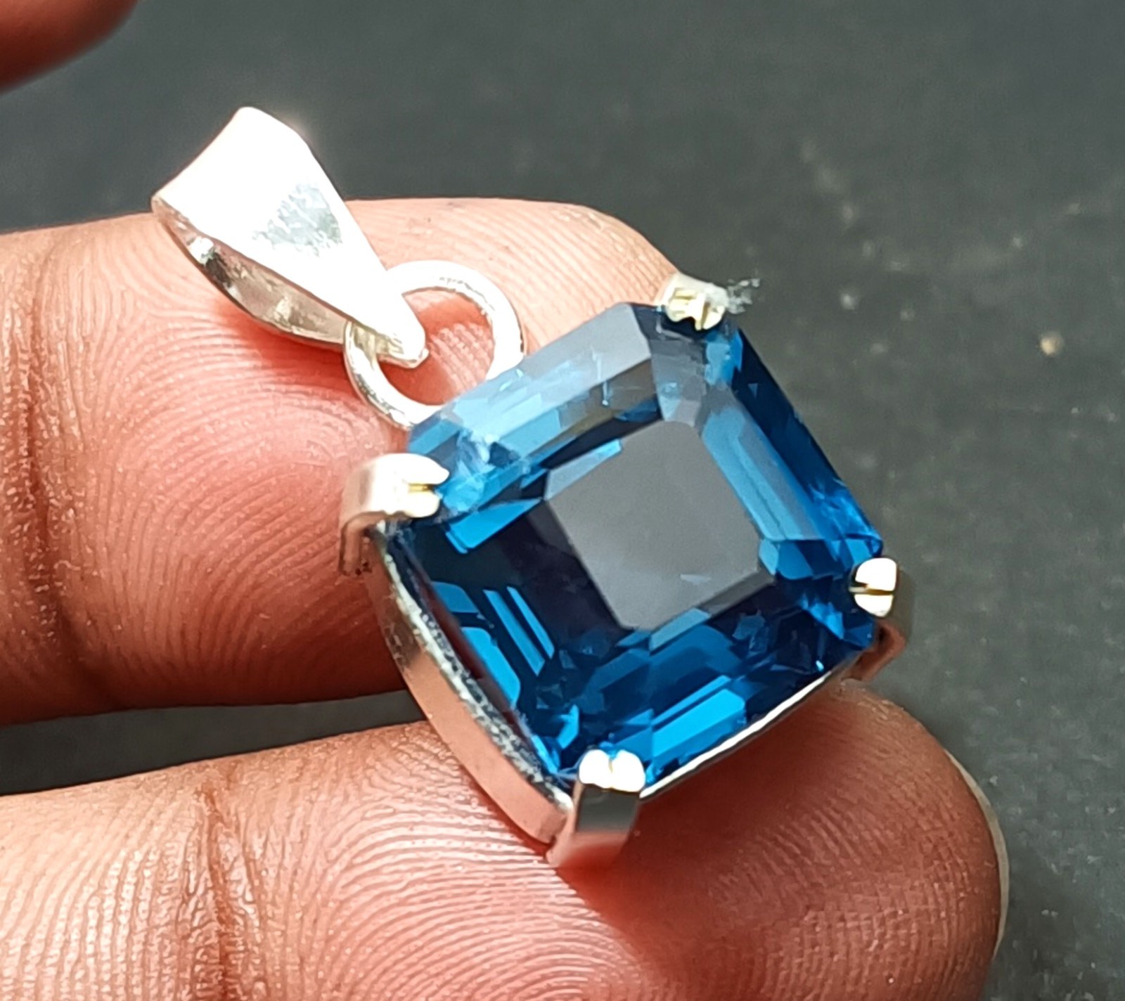 Certified 30.00 ct Natural Paraiba Tourmaline 925 Silver Pendant Loose Gemstone