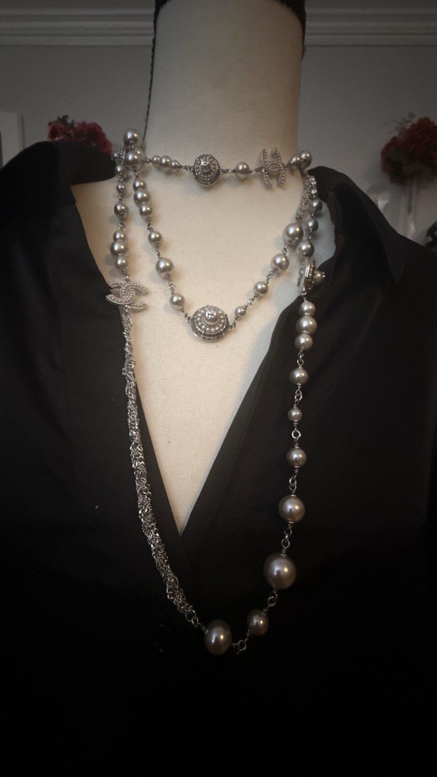 CHANEL Signed Silver Tone Gray Faux Pearl Beaded Link Necklace CC Charm Crystal