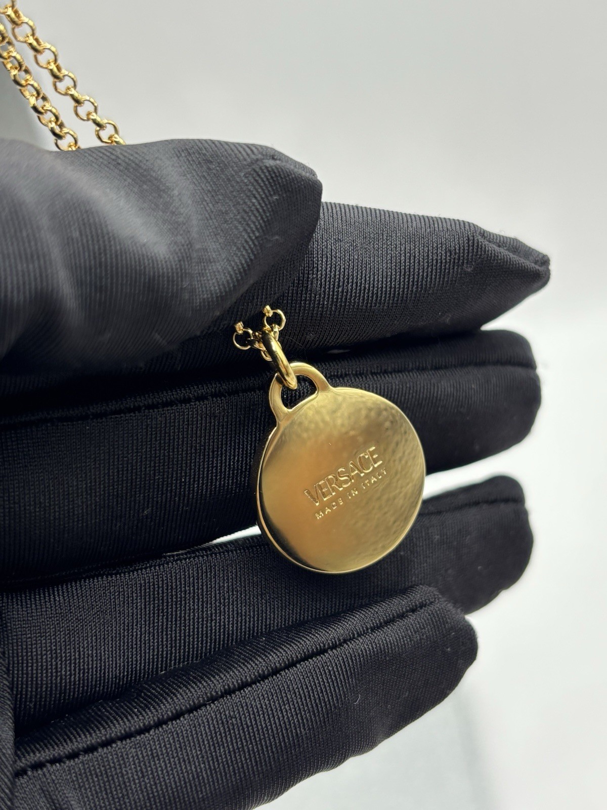 New Versace Necklace Metal+stras Gold $650 Retail Authentic