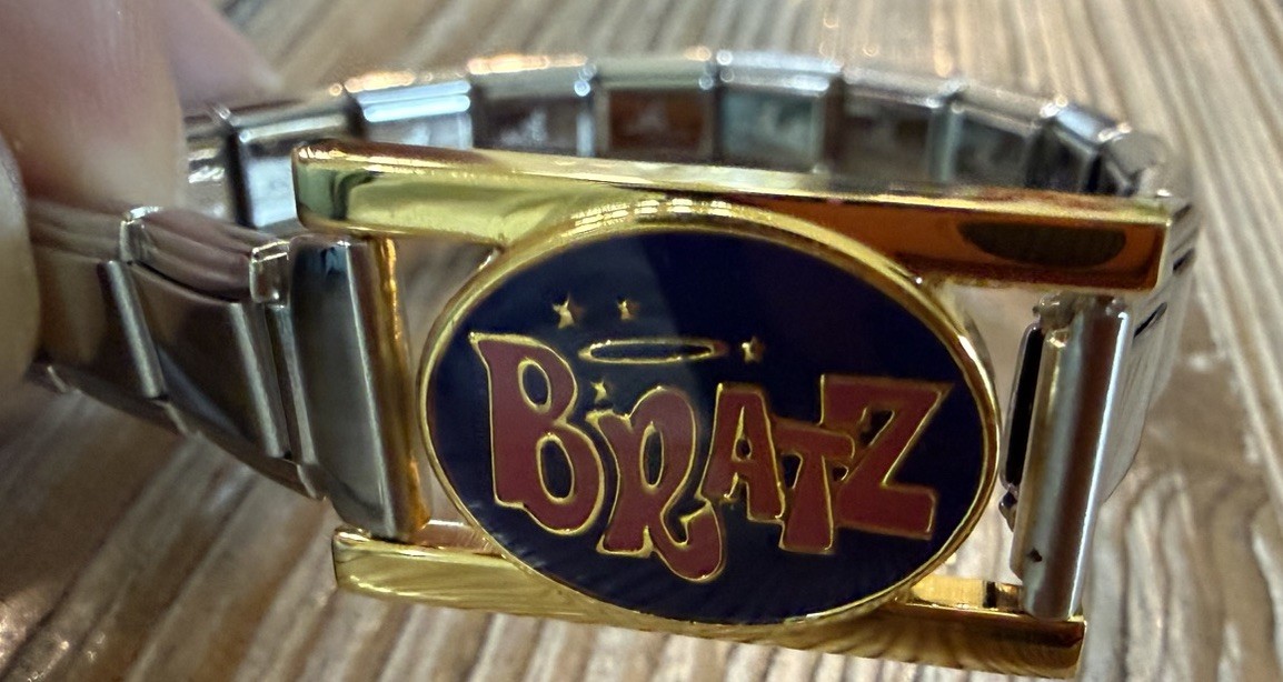 Vintage “BRATZ” ORIGINAL Italia CHARM AND 17 Pc Link Bracelet FITS 9mm CHARMS