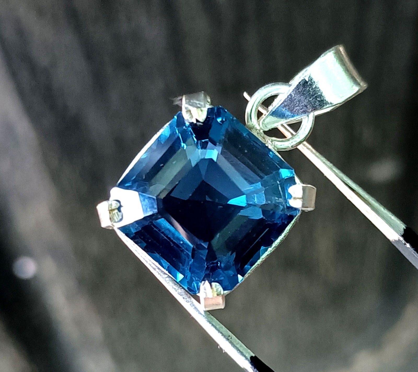 Certified 30.00 ct Natural Paraiba Tourmaline 925 Silver Pendant Loose Gemstone