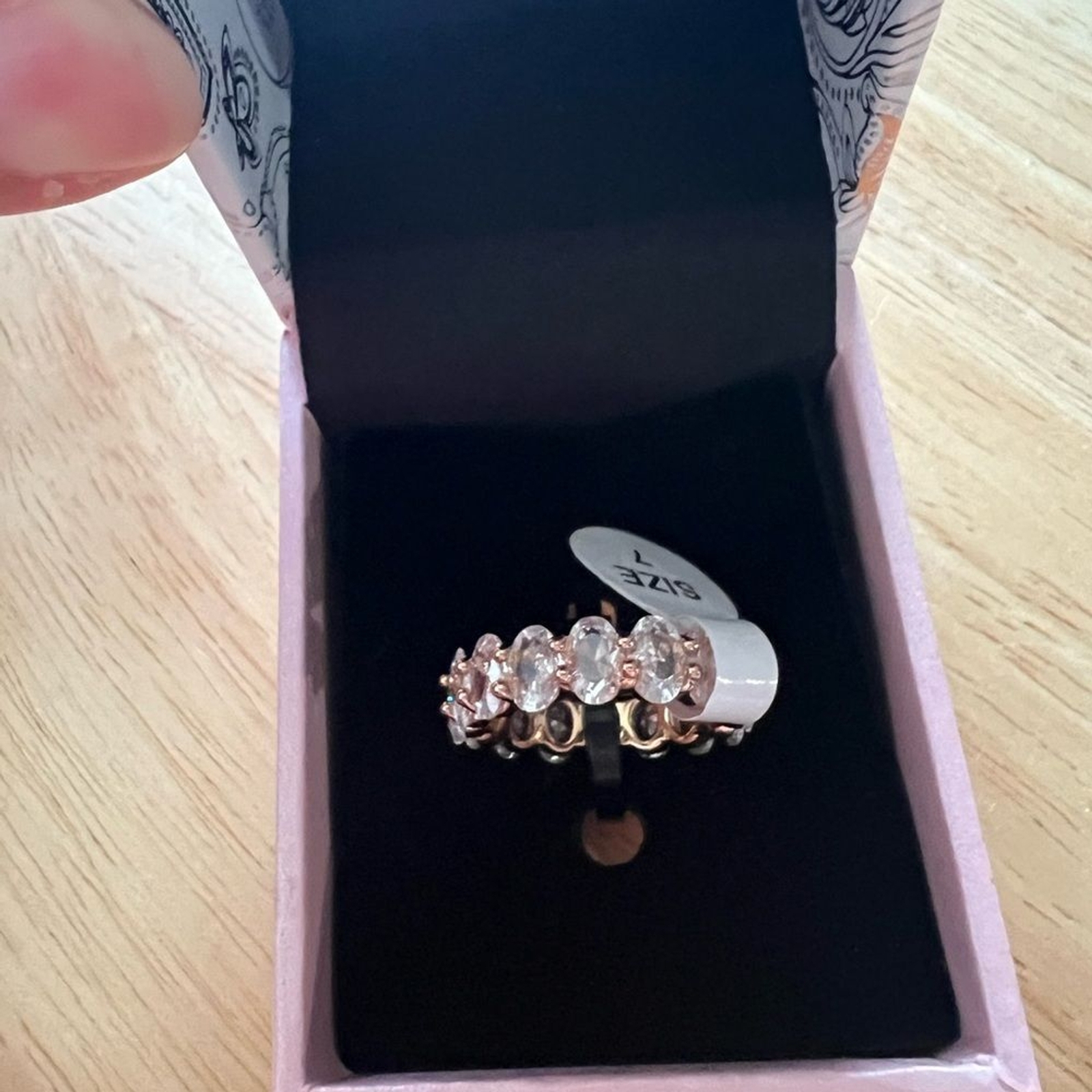 NWT size 7 eternity ring