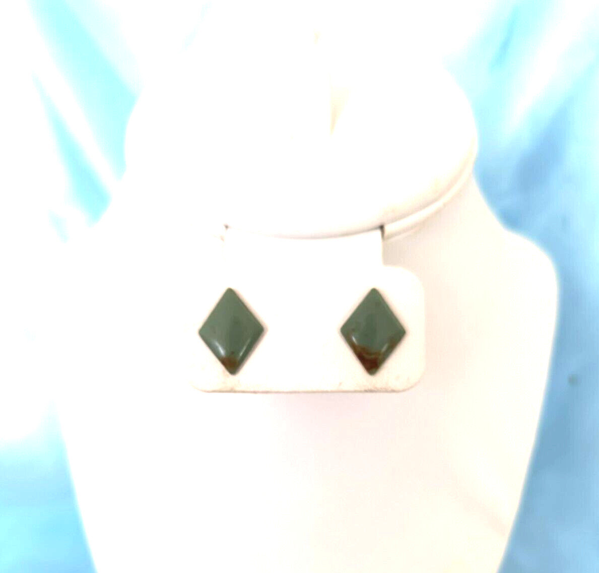 Women’s Stud/ Post Earrings Green Brown Diamond Shaped Metal 5/8″ La Posuette