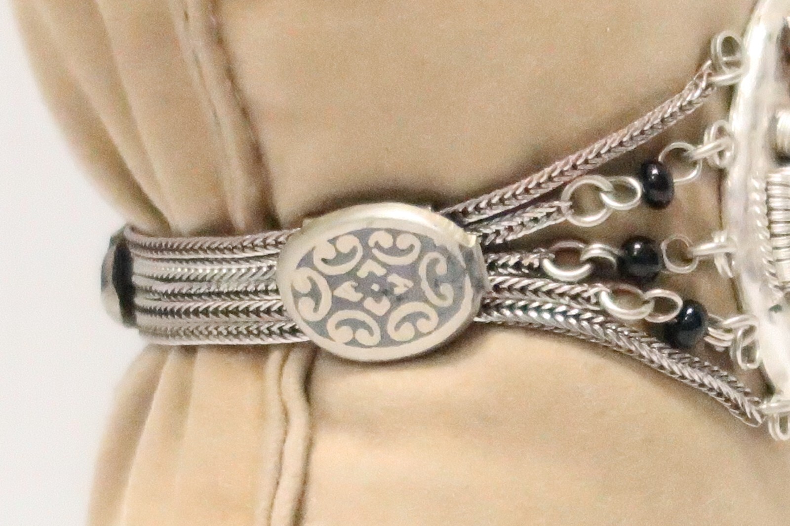 VINTAGE 900 STERLING SILVER ONYX BRACELET 6.5″