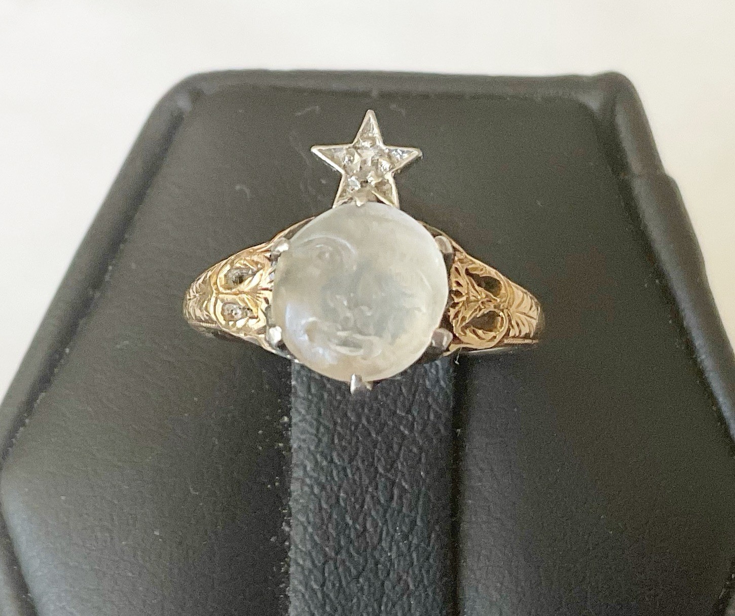 Antique Victorian 14k Ring With Carved Moon face Moonstone Diamond G2U
