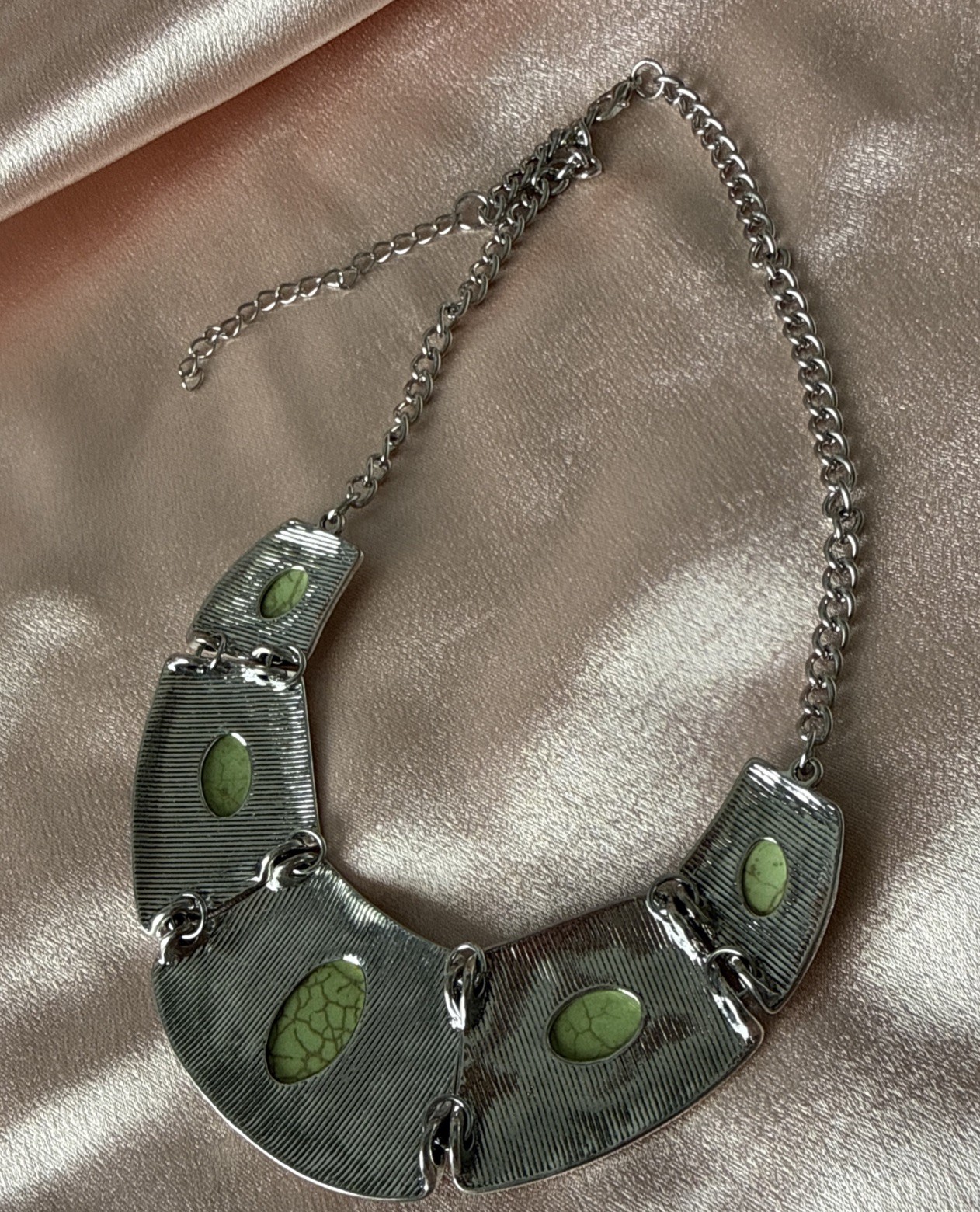MYSTIC JADE Green Stone Statement Necklace Set with Hammered Silver Tone Metal