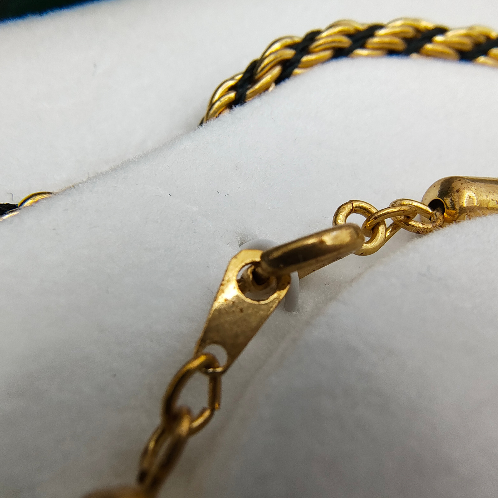 Vintage Chain Wardrobe Gift Set Gold Tone Necklace Bracelet Lipstick Holder