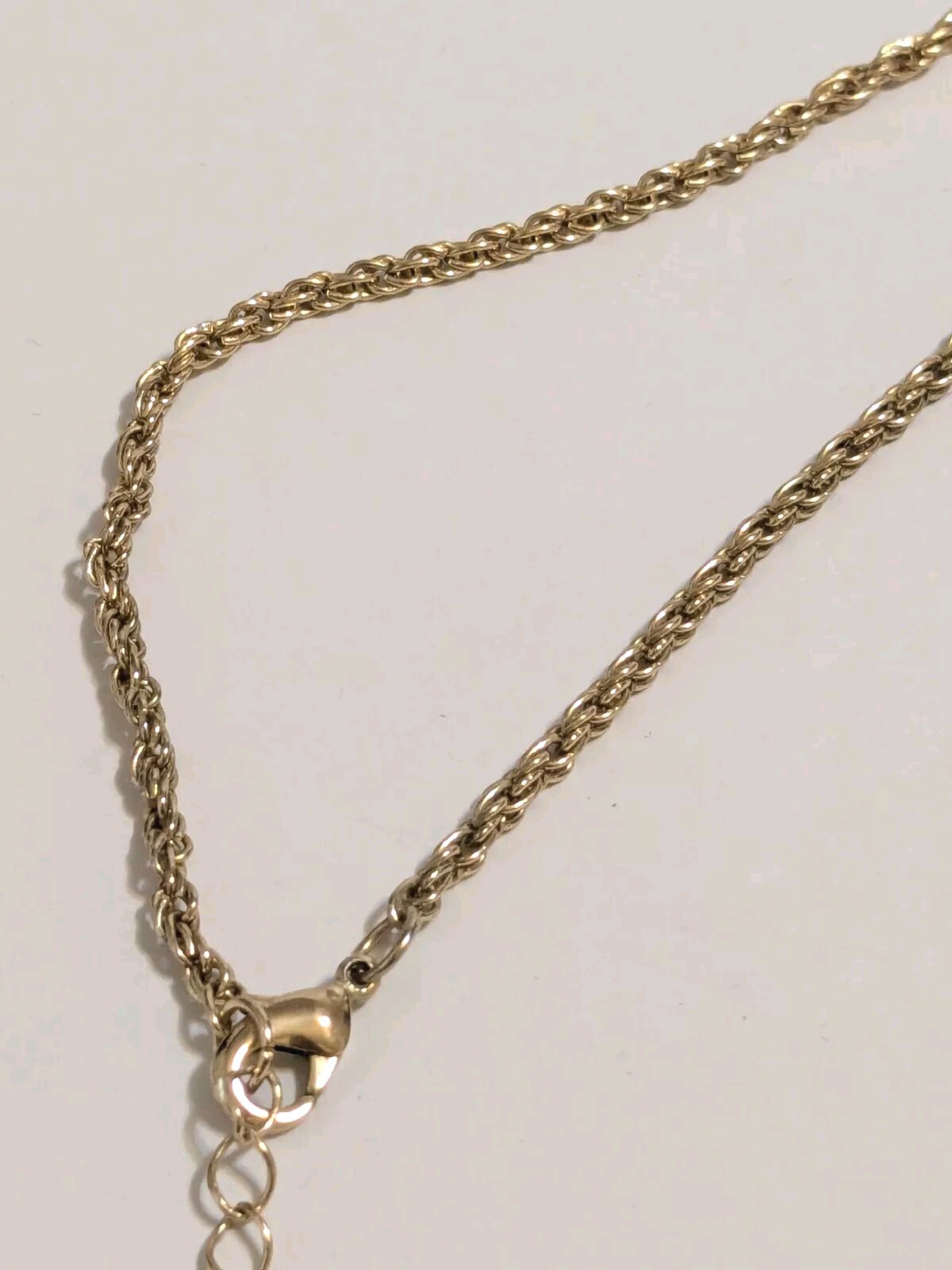 Peach Faux Shell Medallion Pendant Gold Tone Necklace. Metal Scroll Work. 30″.