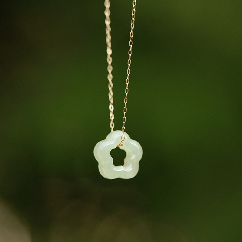 Natural Green Jade Floral Pendant Healing Dainty Women Elegant Luck Necklace