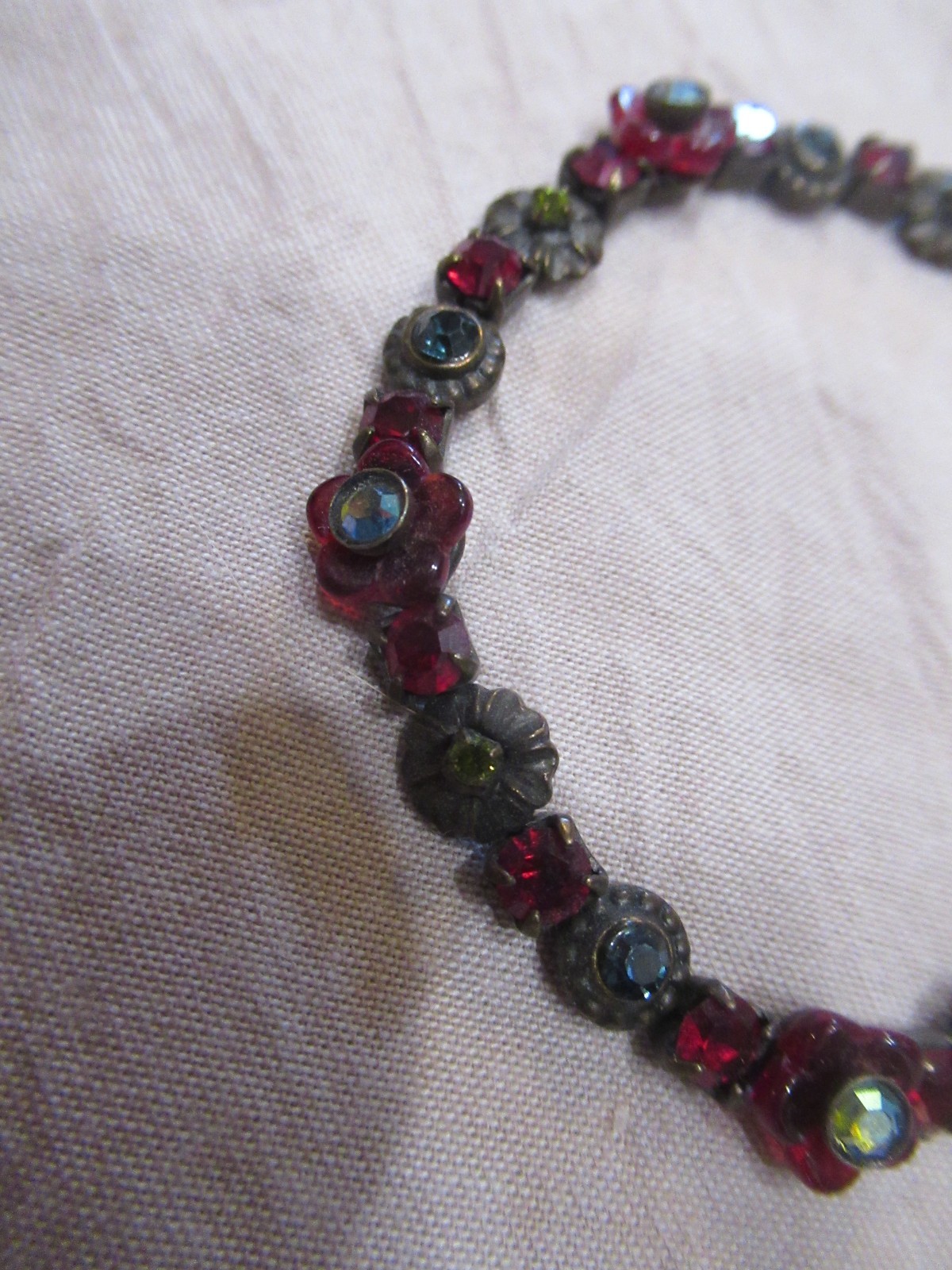 Sorrelli Red Rose Gold Austrian Crystal Rhinestone Bronze Tone Bracelet