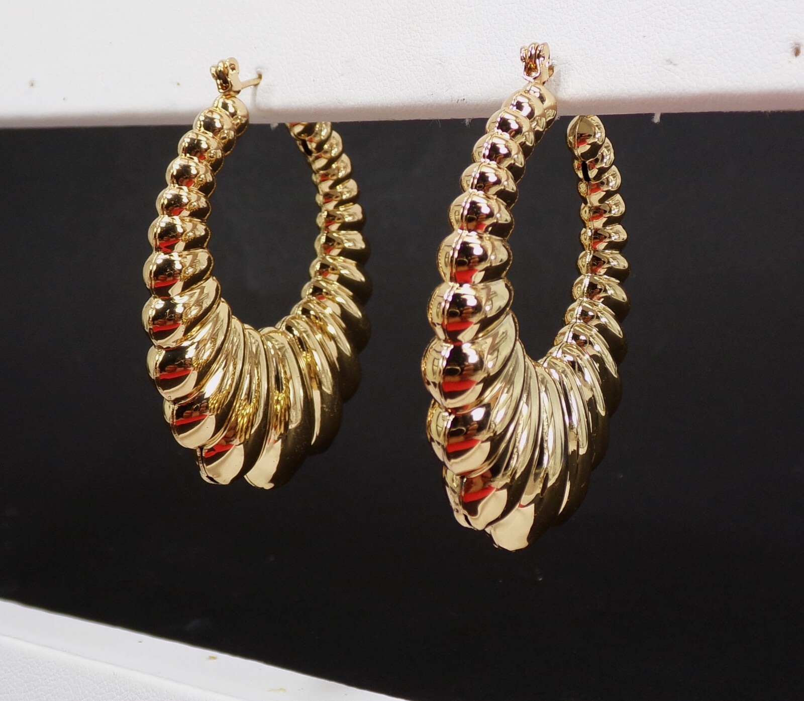 Large gold shrmp hoop earrings polished gold tone puffed ears 1.79″ x 1.68″ NEW