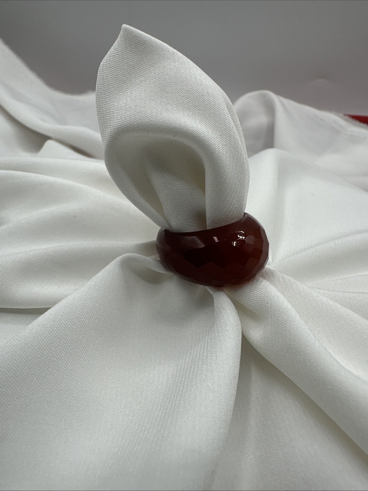 ‘90 NWOT Carved Faceted Red Agate Carnelian Ring. Sz 9.5. See pics.