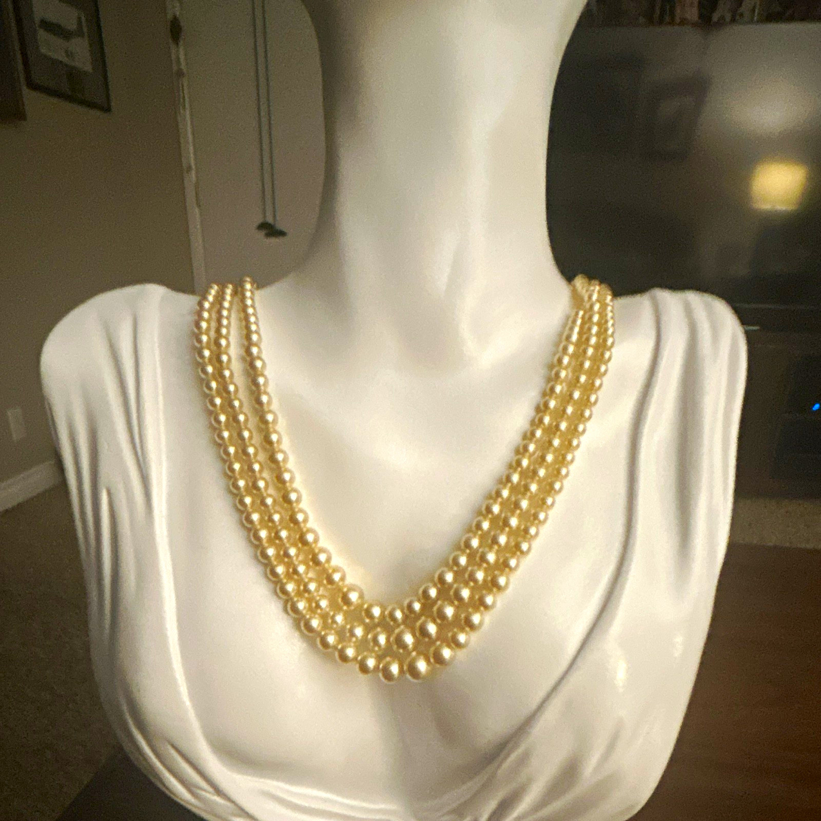 Vintage Cream Faux Pearl Beaded Statement Necklace Rhinestone Box Clasp