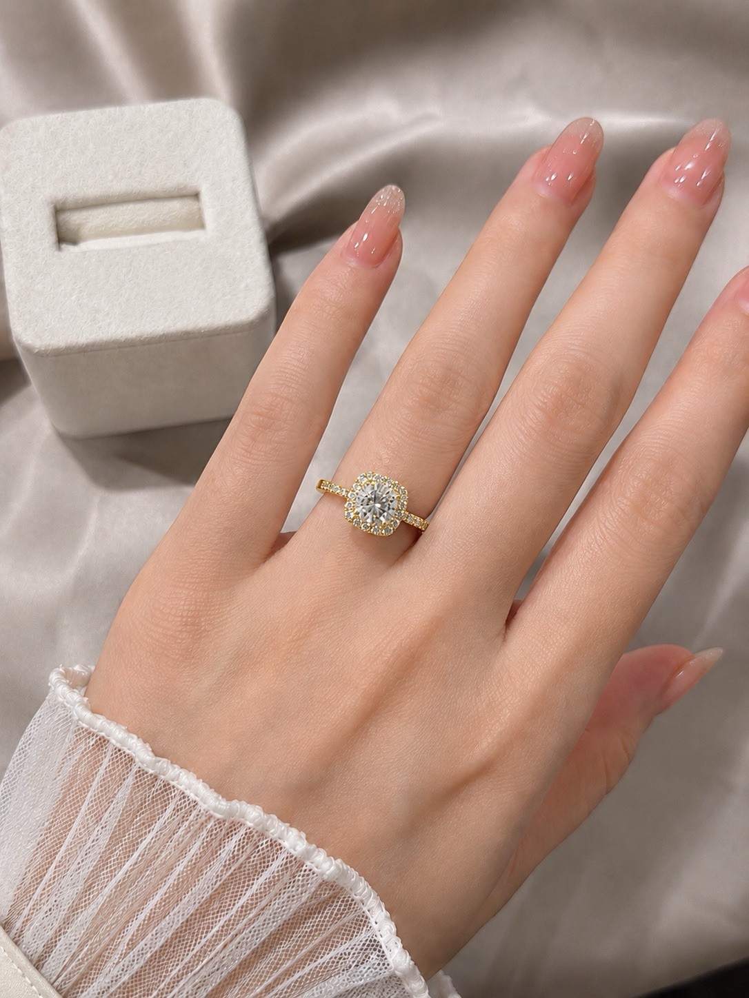925s.silver Gold Color Moissinate Diamond Ring 1.5ctw Come With Certification