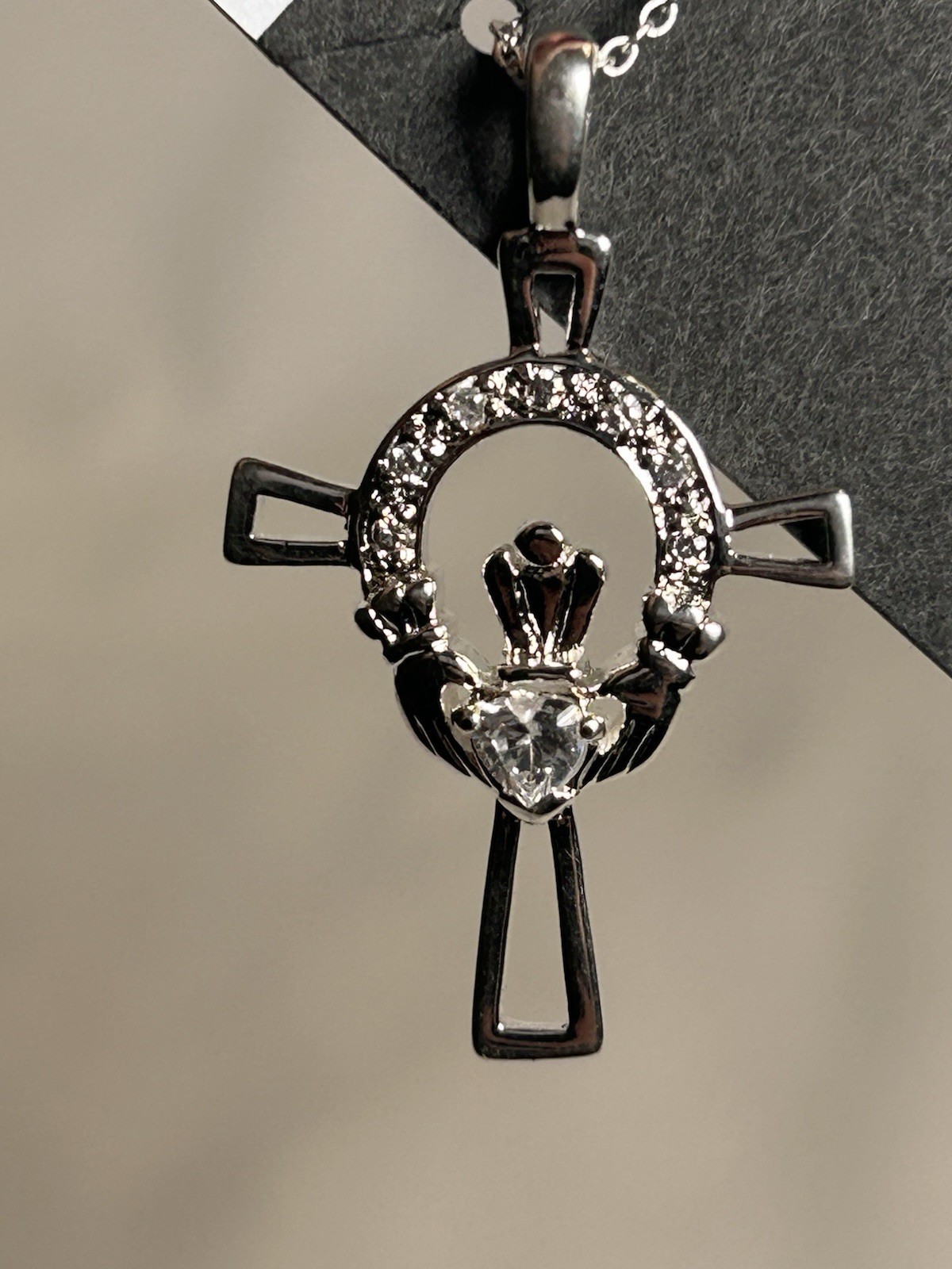 Jezlaine 925 Sterling Silver CZ Irish Claddagh Cross Pendant Necklace 17” NWT