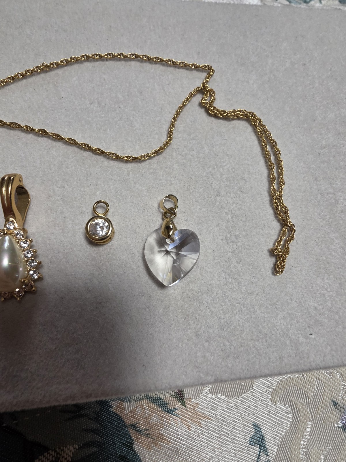Lot of 3 Pendants Crystal and Pearl with 18 Gold Tone Chain Necklace One Roman