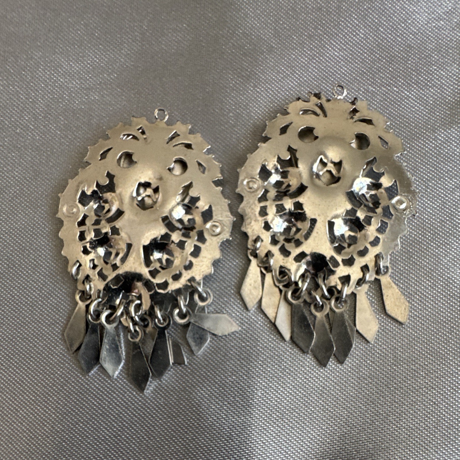 Silver Tone Metal Filigree Heart Chandelier Dangle Drop Earrings, No Stone