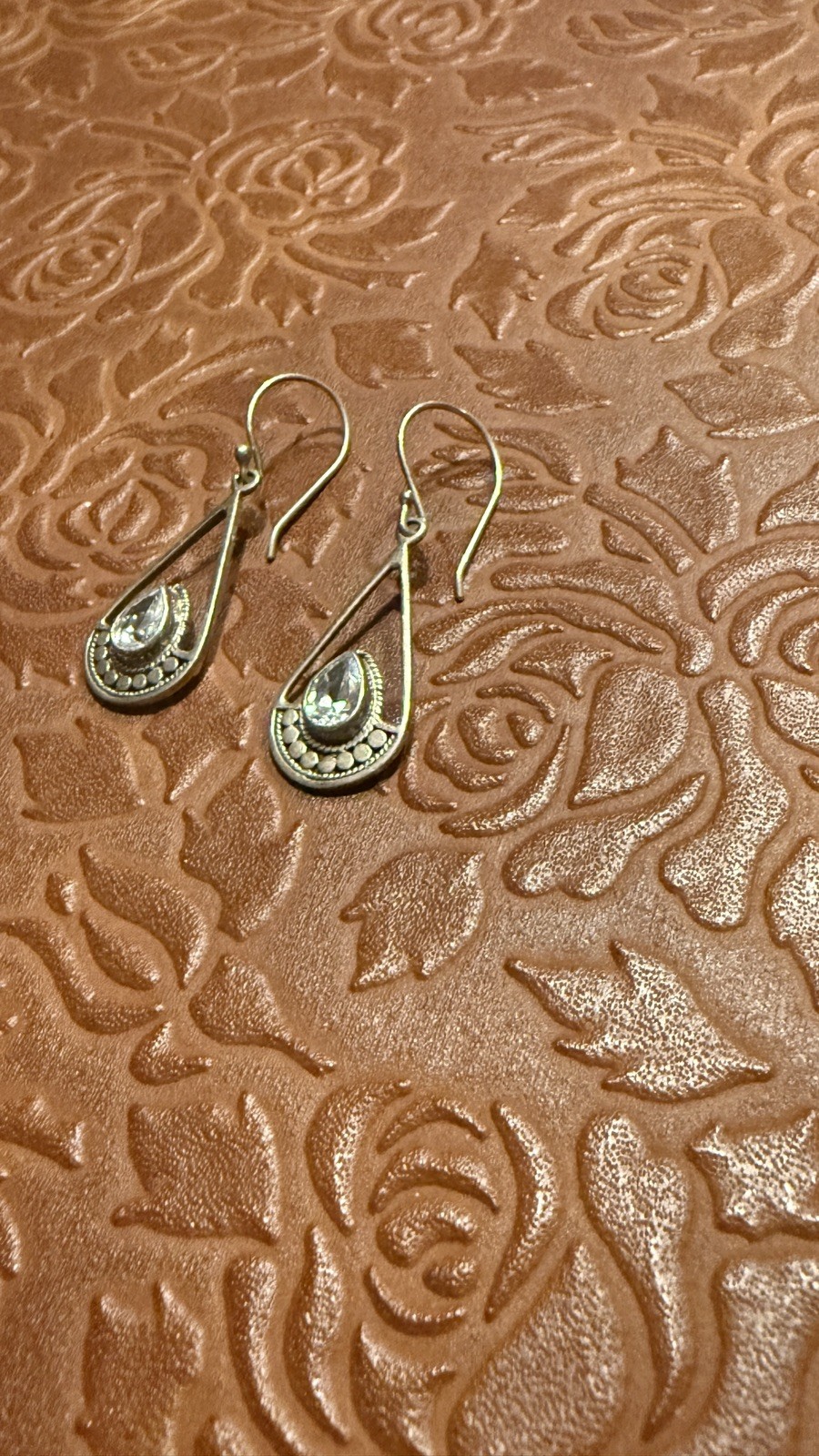 Beautiful Sterling Silver 925 ATI CZ Dangling Tear Drop Earrings