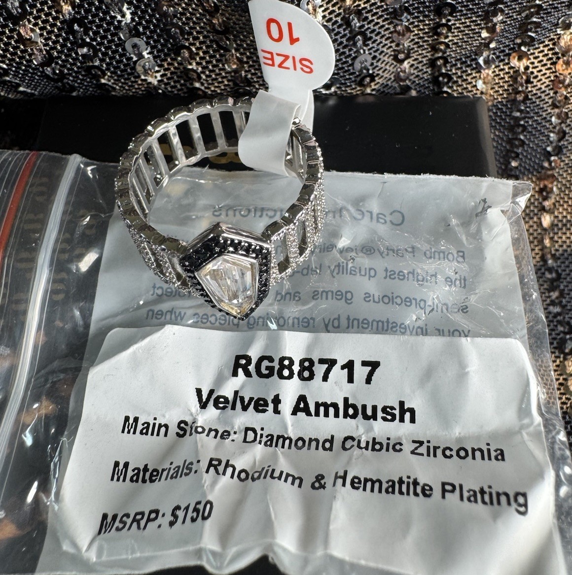Size 10 Bomb Party Untamed Ring – RG88717 – Velvet Ambush On Rhodium/hematite
