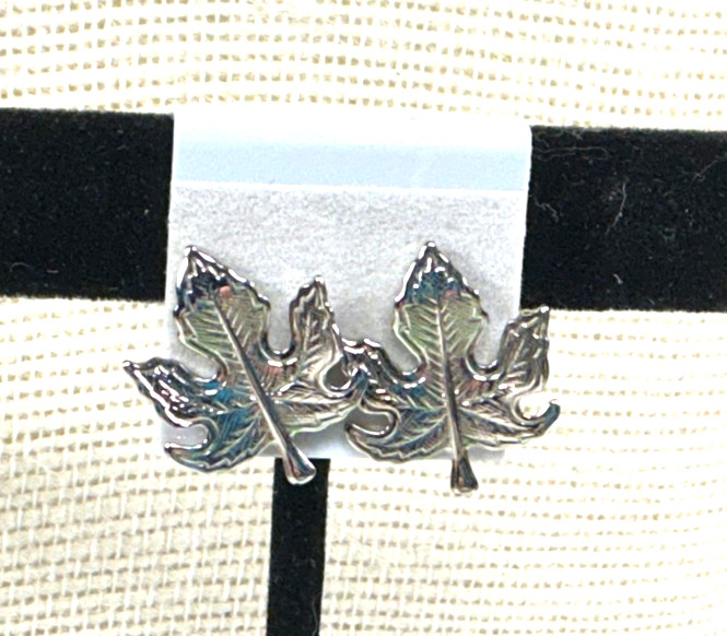 Fashion Earrings Silver Tone Stamp Metal Leaf Pierced Top Post Stud Lot 11A