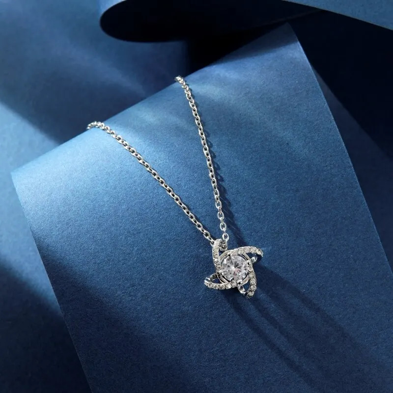 1Pcs Steel Color-Color Necklace Ladies Cold Wind Four Leaf Clover with Diamonds