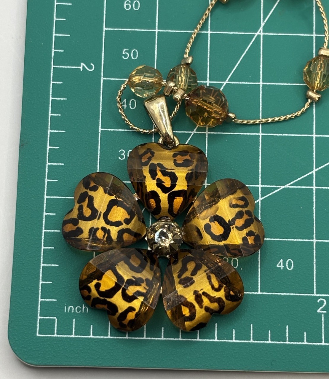 Gold Tone Leopard Print Rhinestone Flower Pendant On Beaded Chain 18-21 In