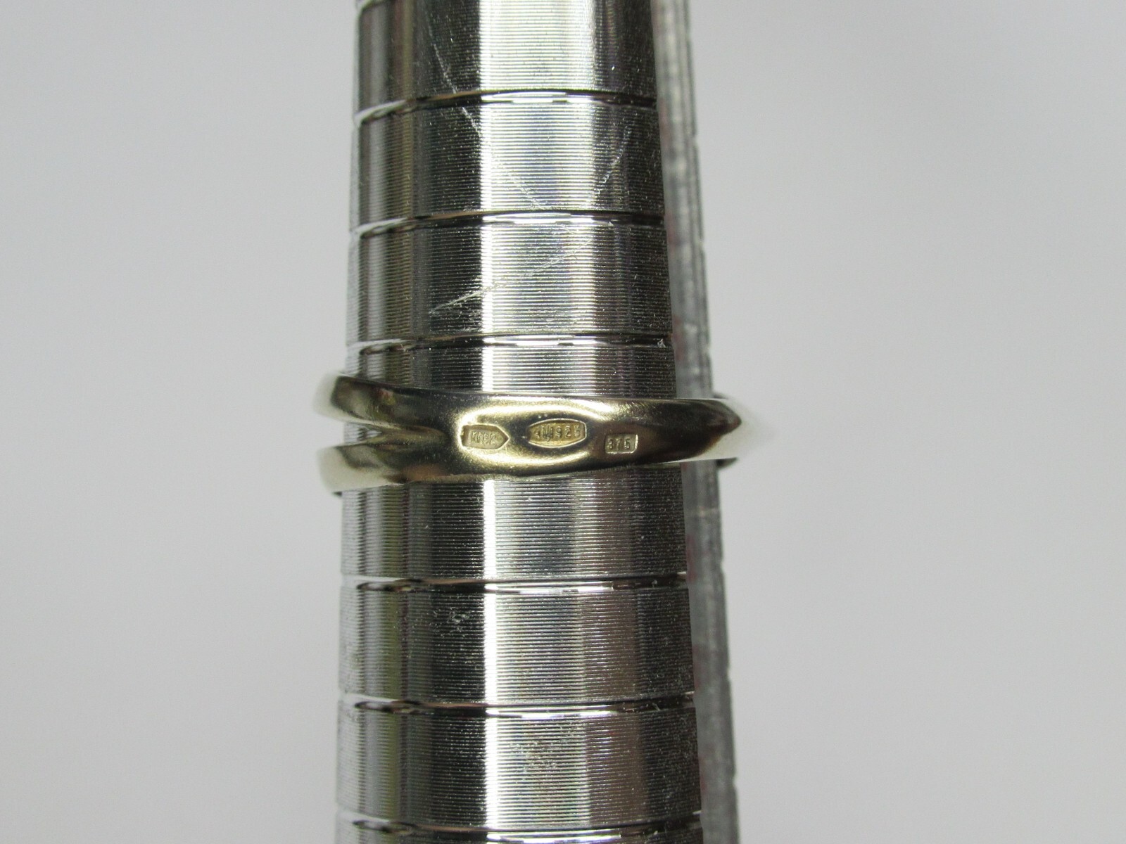 Women’s 925 sterling silver, 375 gold ring, 3,14 gr, size 5,5.