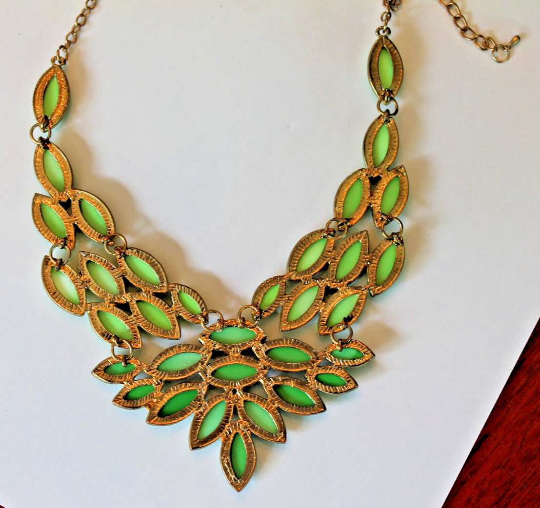 Light & Dark Green Gold Tone Chain Statement Bib Necklace Bib Acrylic Navettes